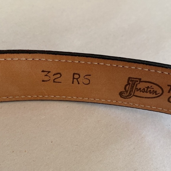 Justin Magenta Pink skinny belt cowgirl Western snap off buckle Leather Size 32 - Picture 9 of 12